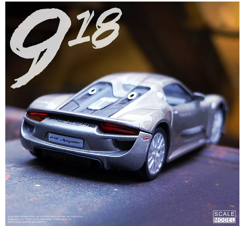 1:36 Porsche 918 Sports Car model