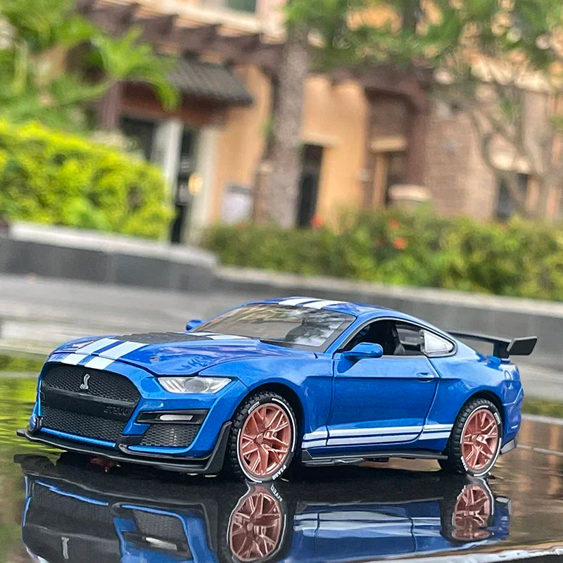 1:32 Ford Mustang Shelby GT500 Alloy model