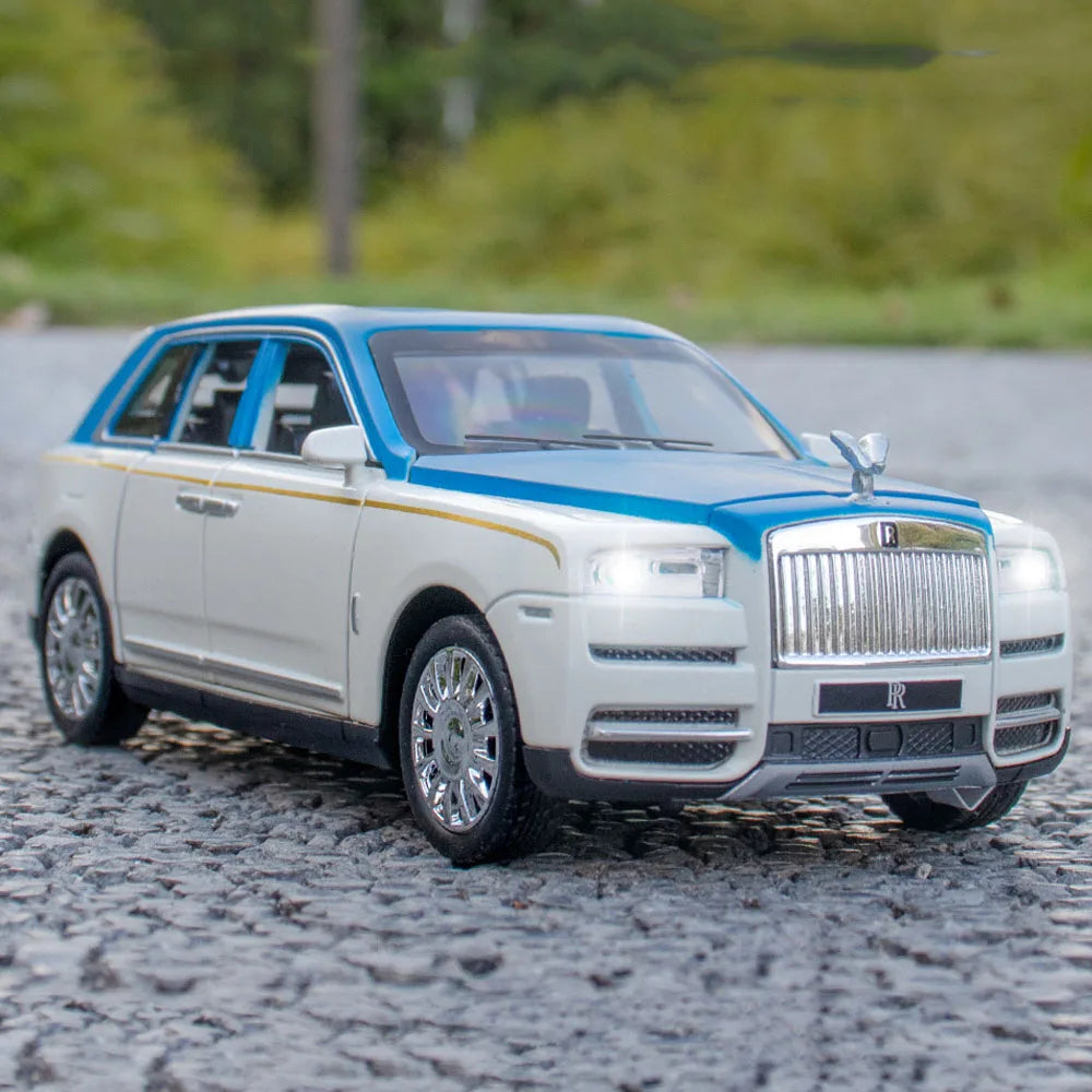 1/32 Rolls-Royce Cullinan Toy Car Model Alloy Die Cast