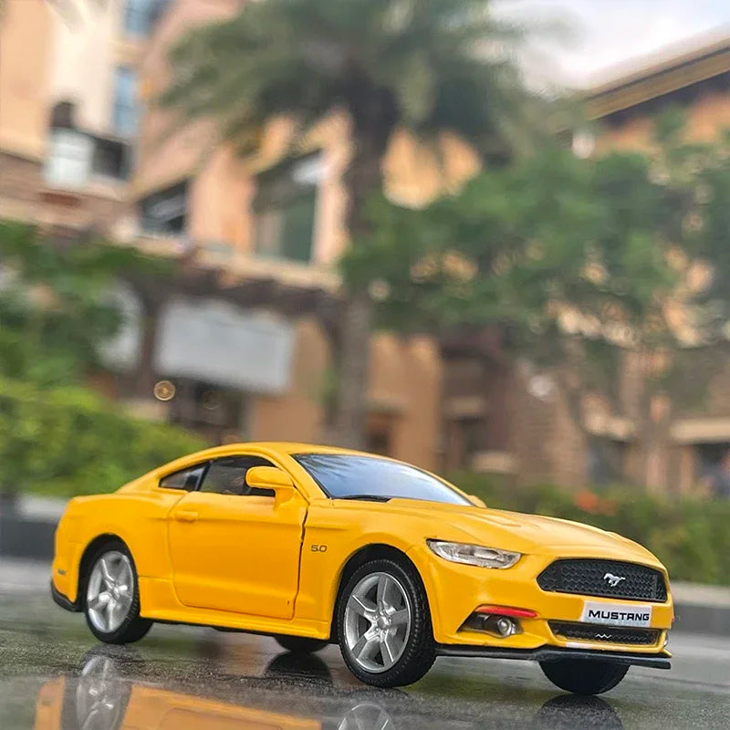 1:36 Ford Mustang GT Alloy Sports Car Model