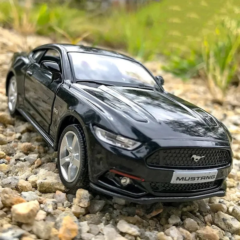 1:36 Ford Mustang GT Alloy Sports Car Model