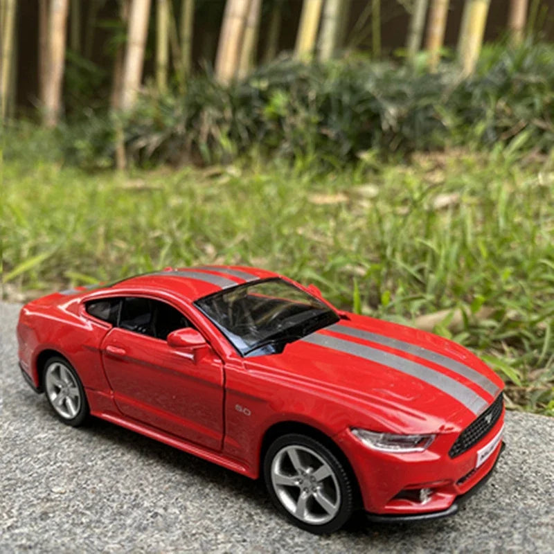 1:36 Ford Mustang GT Alloy Sports Car Model